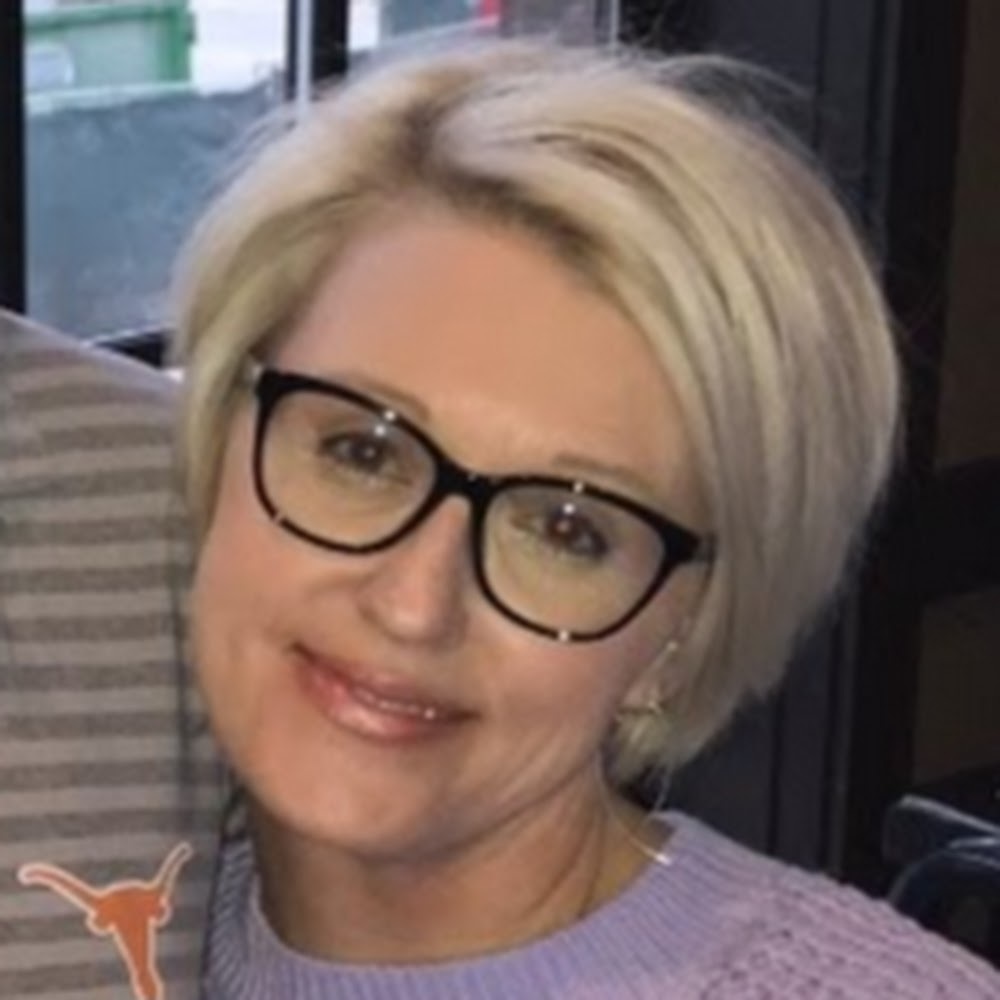 Meet your Posher, Katina